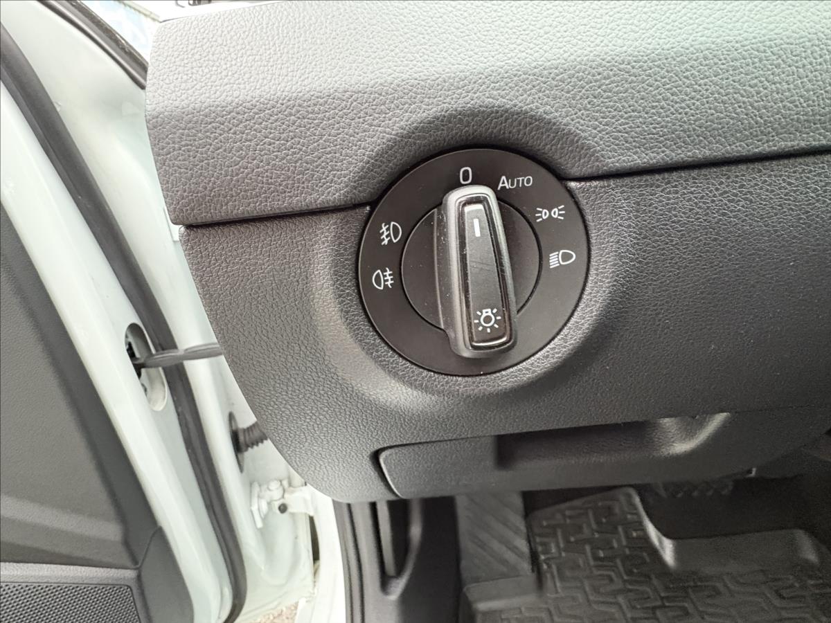skoda-octavia-1-6-tdi-85kw-dsg-led-navi-pdc - 5
