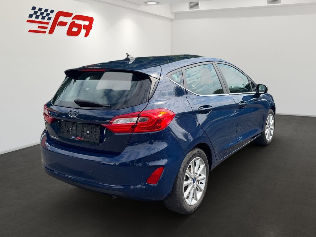 ford-fiesta-titanium - 2