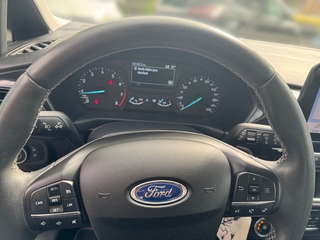 ford-fiesta-titanium - 7