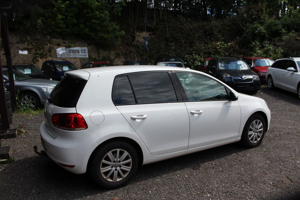 volkswagen-golf-1-6-tdi-77-kw-comfort-edition - 6