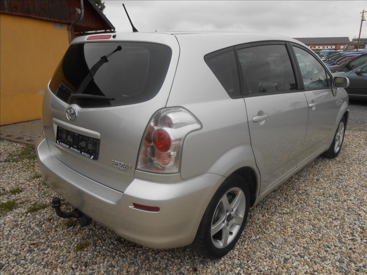 toyota-corolla-verso-1-8-vvt-i-95kw - 5