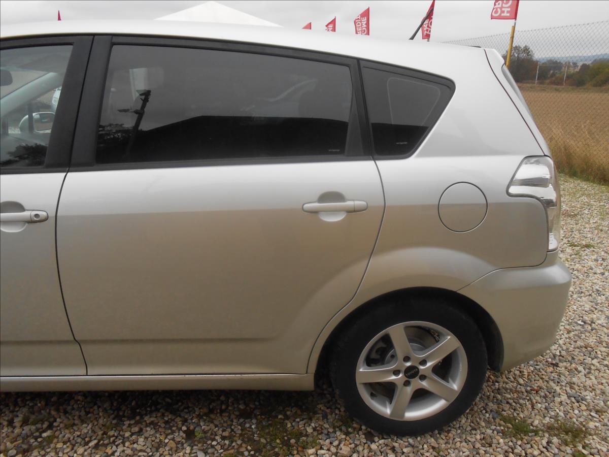 toyota-corolla-verso-1-8-vvt-i-95kw - 8