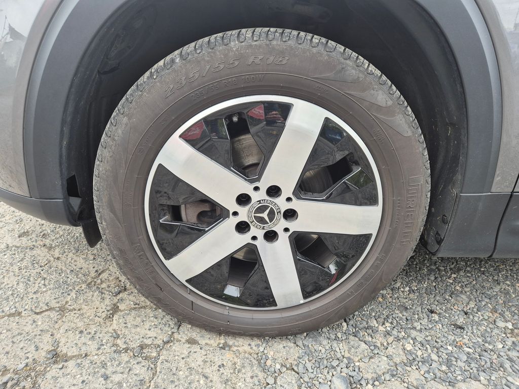 mercedes-benz-glb-200d-4matic-zaruka-7-2027-nebo-2 - 8