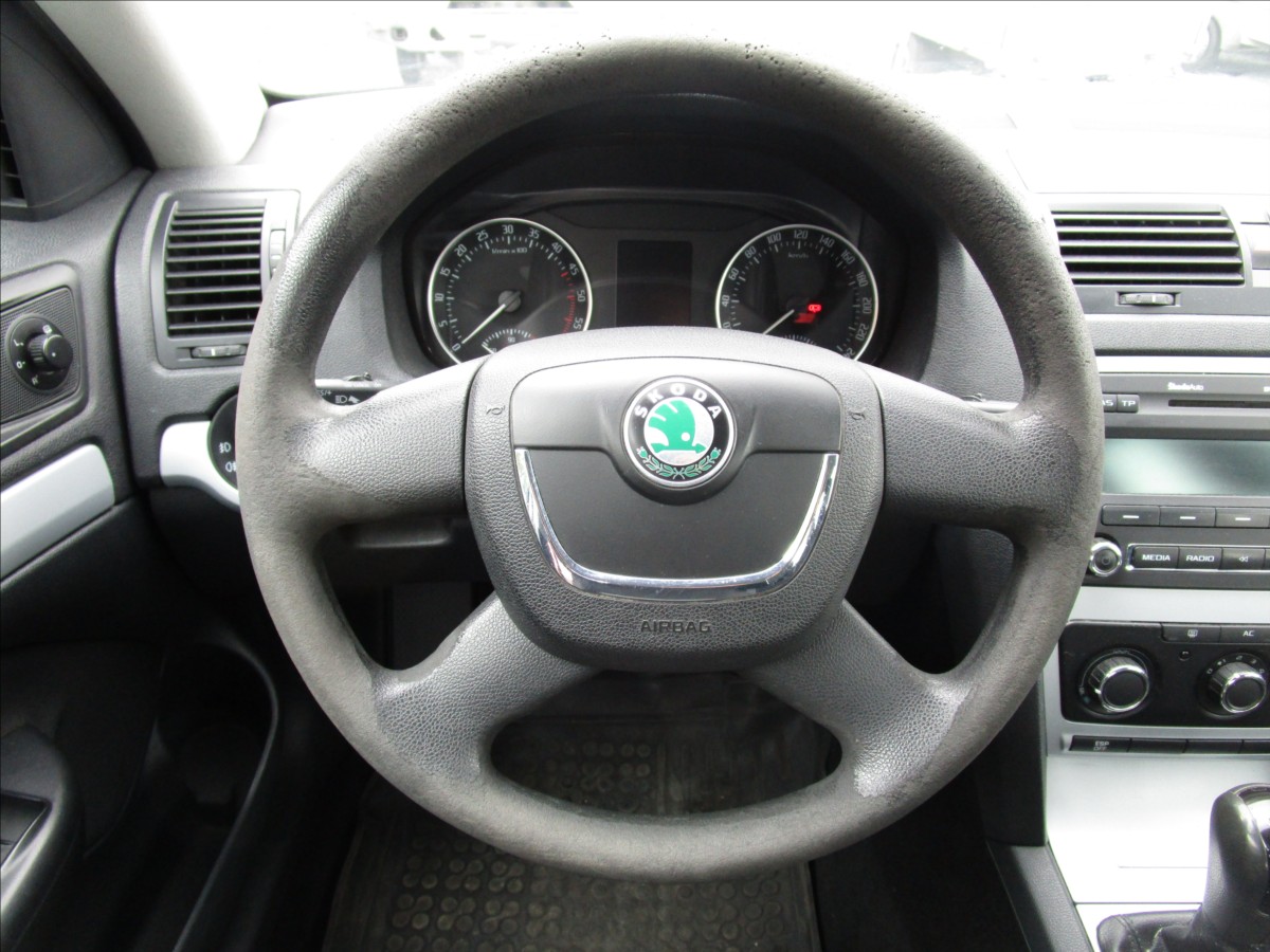 skoda-octavia-combi-1-9tdi-ambiente-klima - 7