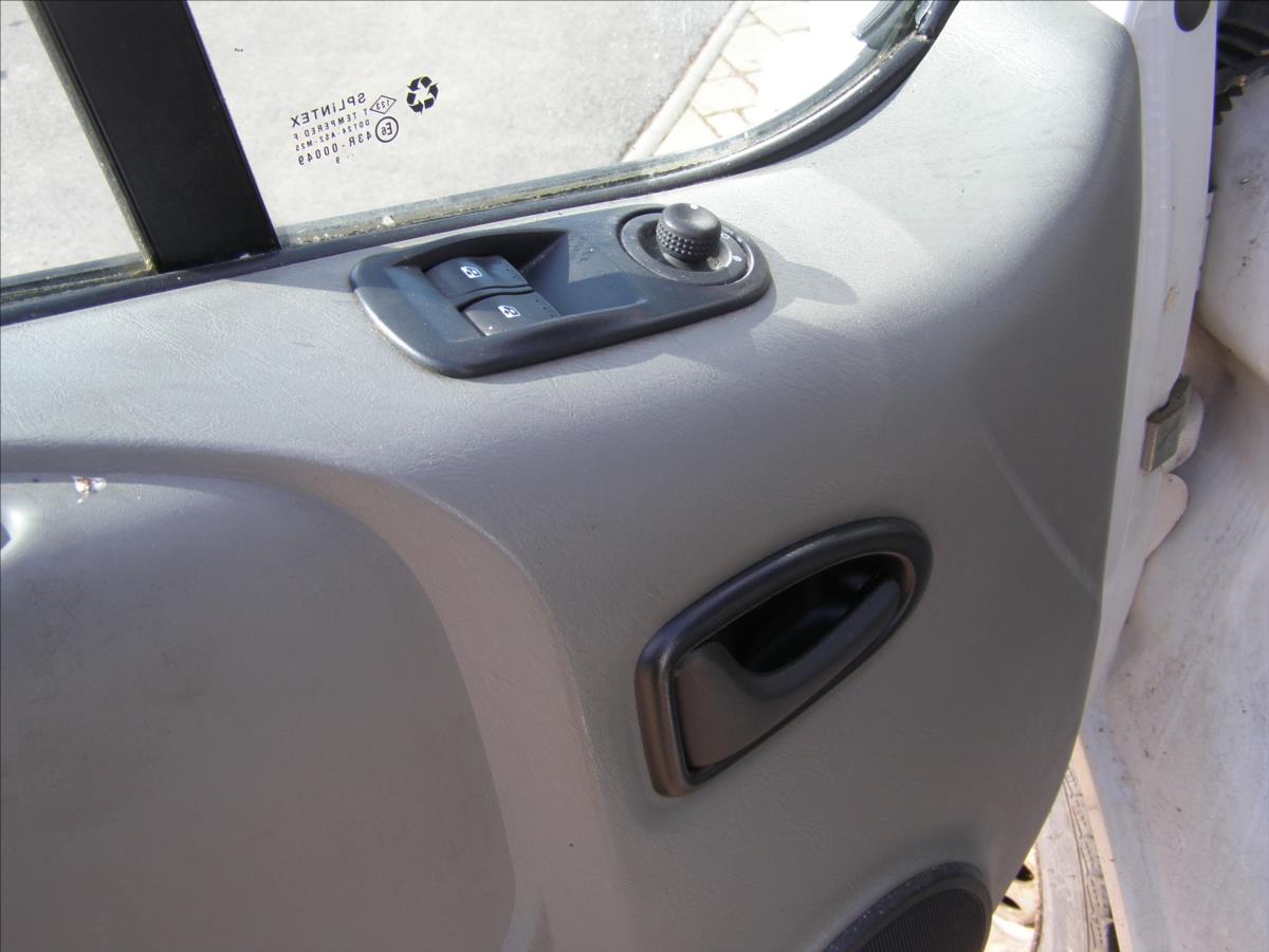 renault-trafic-2-0-nelze-nastartovat - 9