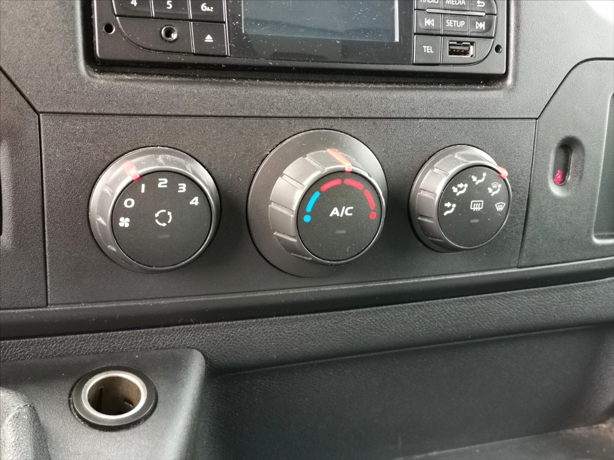 renault-master-125dci-skrin-8palet-klima-cr - 9