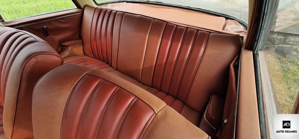 mercedes-benz-220-se-coupe-w111-1963-88kw-2-2v6 - 2