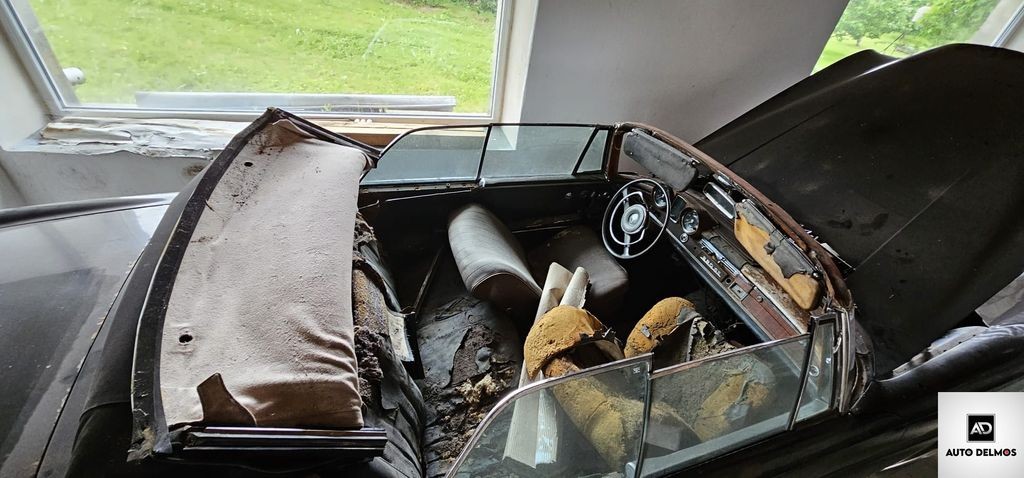 mercedes-benz-220-se-cabrio-w111-1963-88kw-2-2v6 - 6