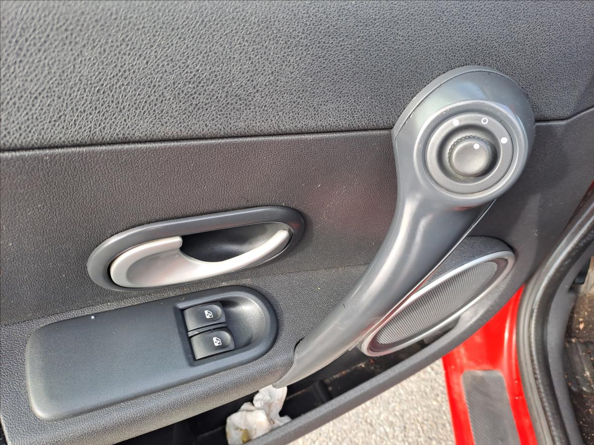 renault-clio-1-2-i-klima - 9