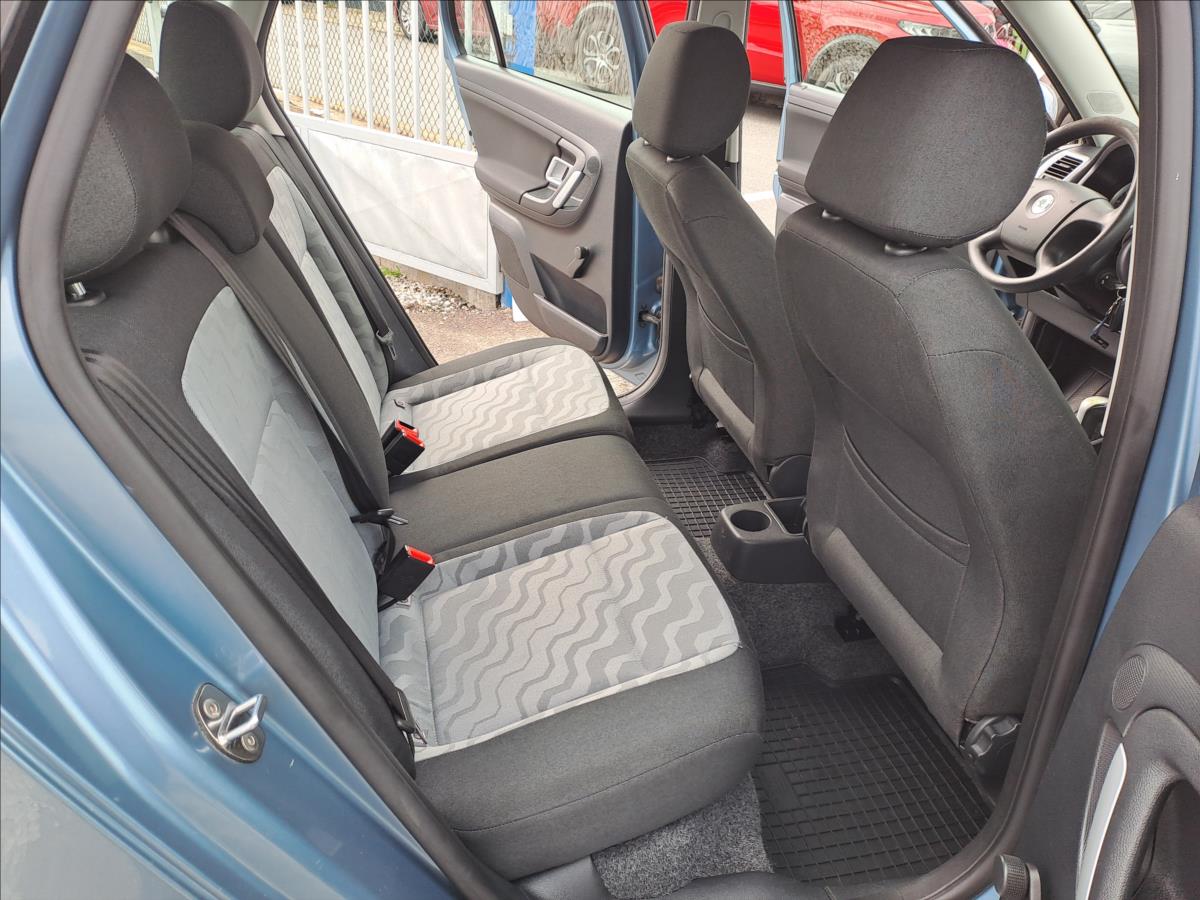 skoda-fabia-1-4-i-16v-aut-klima - 6