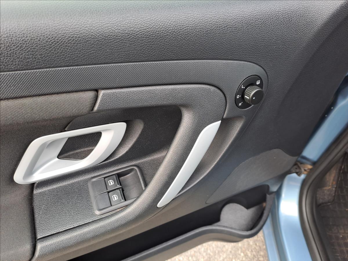 skoda-fabia-1-4-i-16v-aut-klima - 9