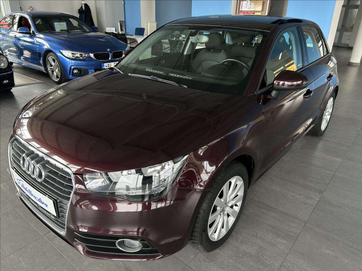 audi-a1-1-2-tsi-spaceback-navi-vyhrev - 2