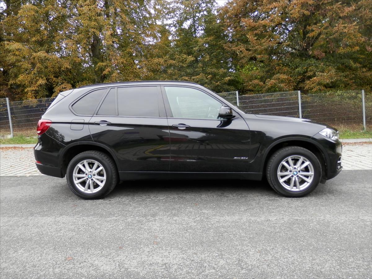 bmw-x5-xdrive30d-headup-softclose-nove-v-cr-dph - 9