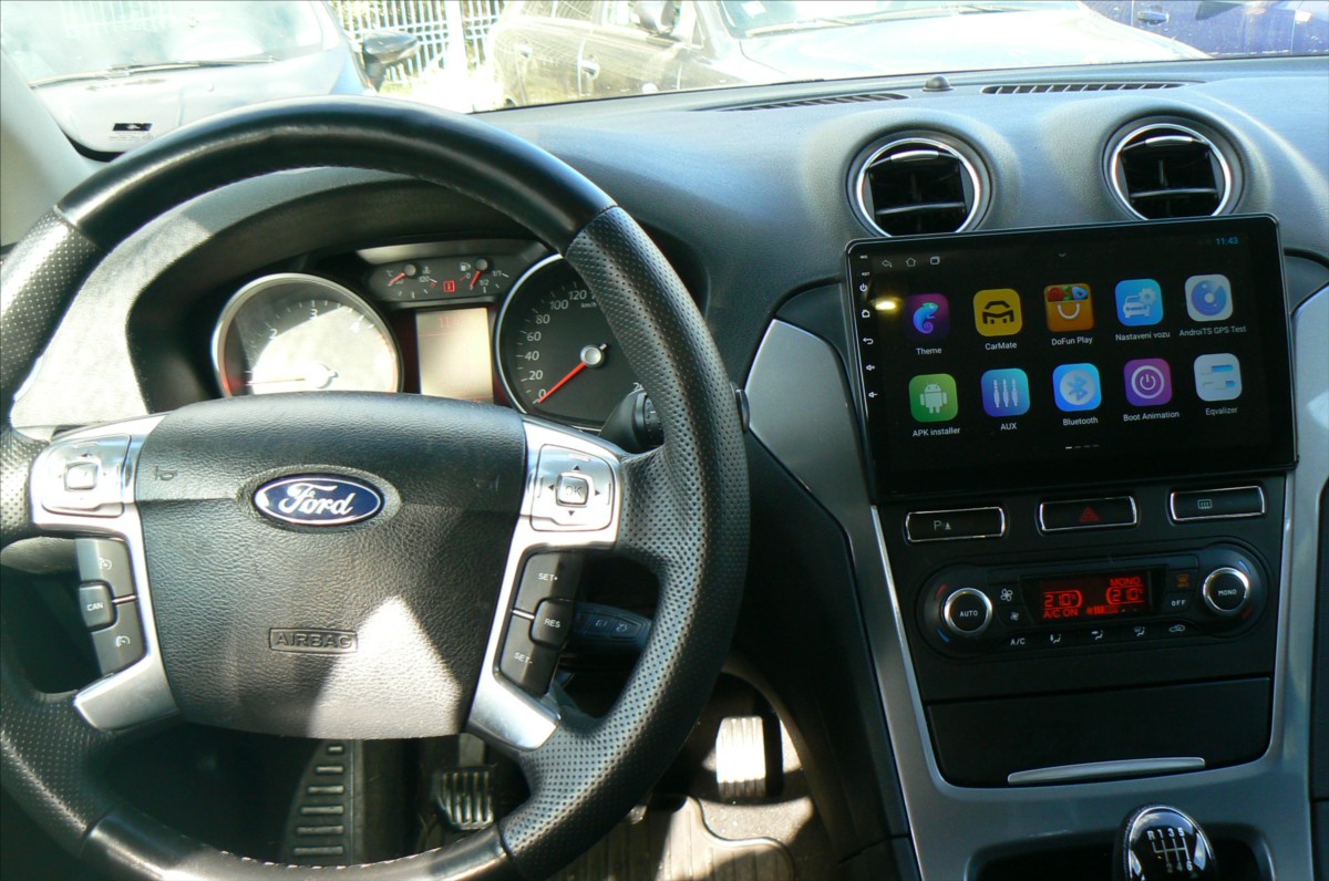 ford-mondeo-2-0-tdci-combi-navigace - 9