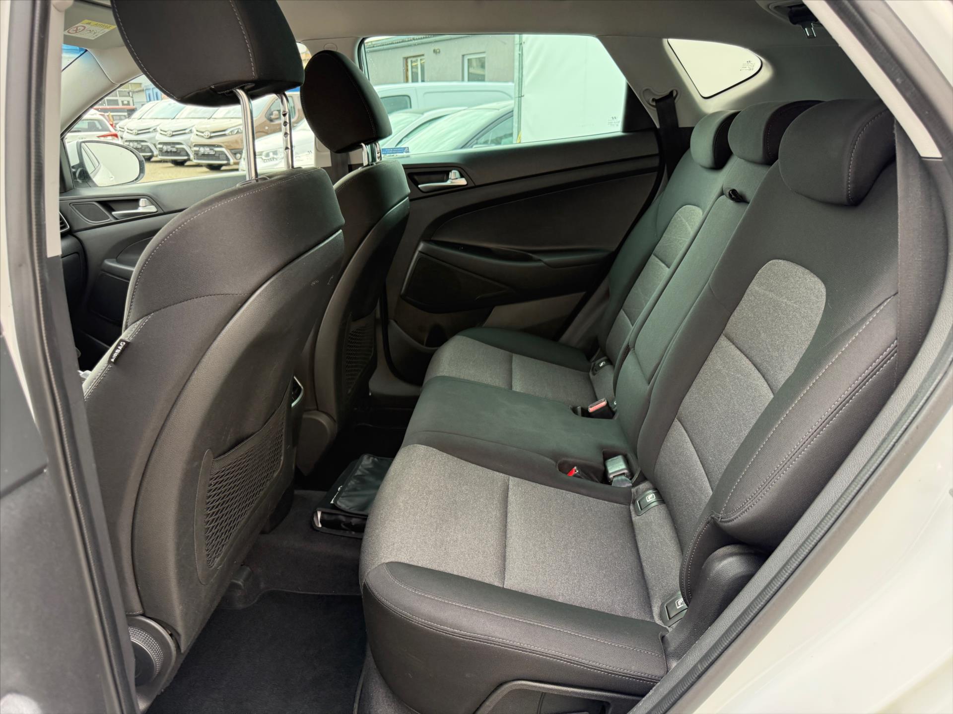 hyundai-tucson-1-6-t-gdi - 9
