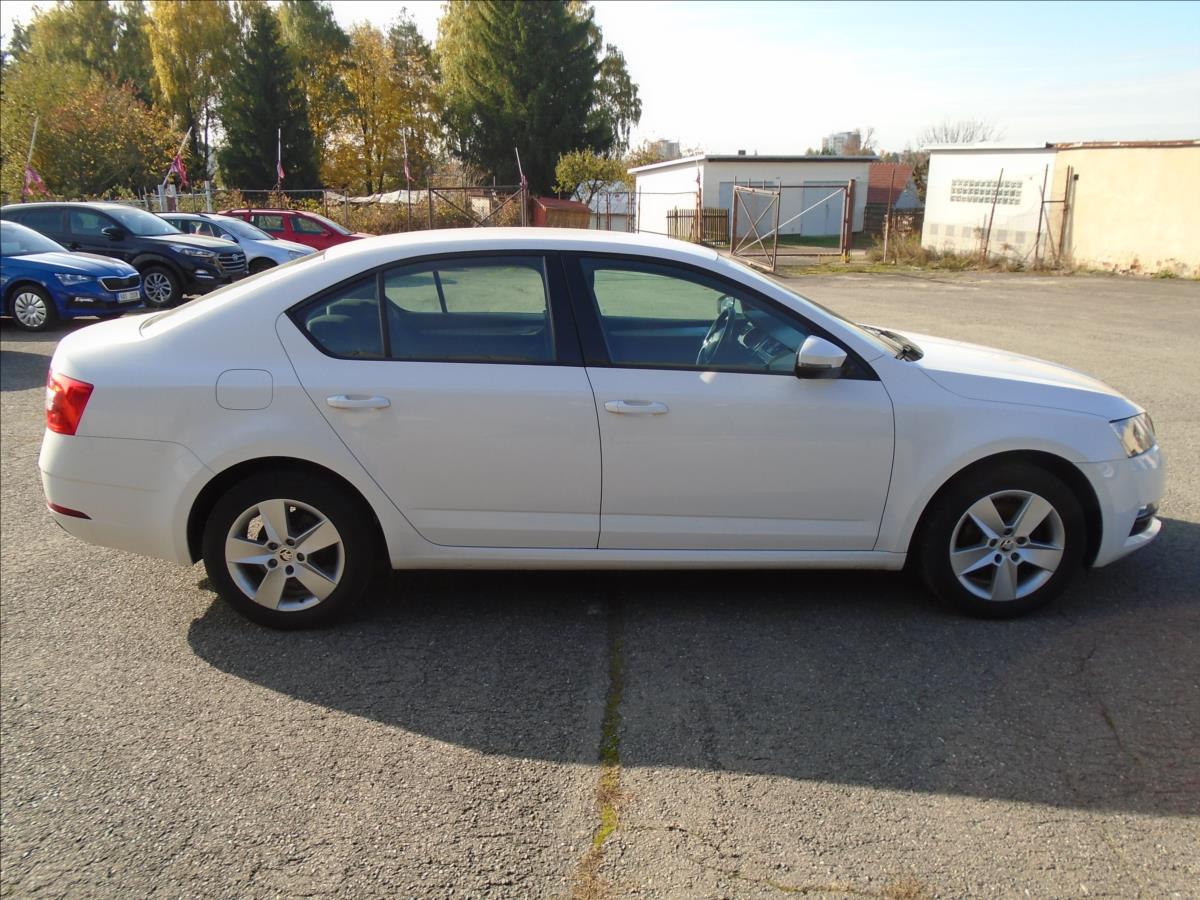 skoda-octavia-1-0 - 3