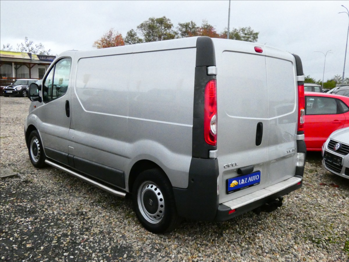 opel-vivaro-2-0-cdti - 3