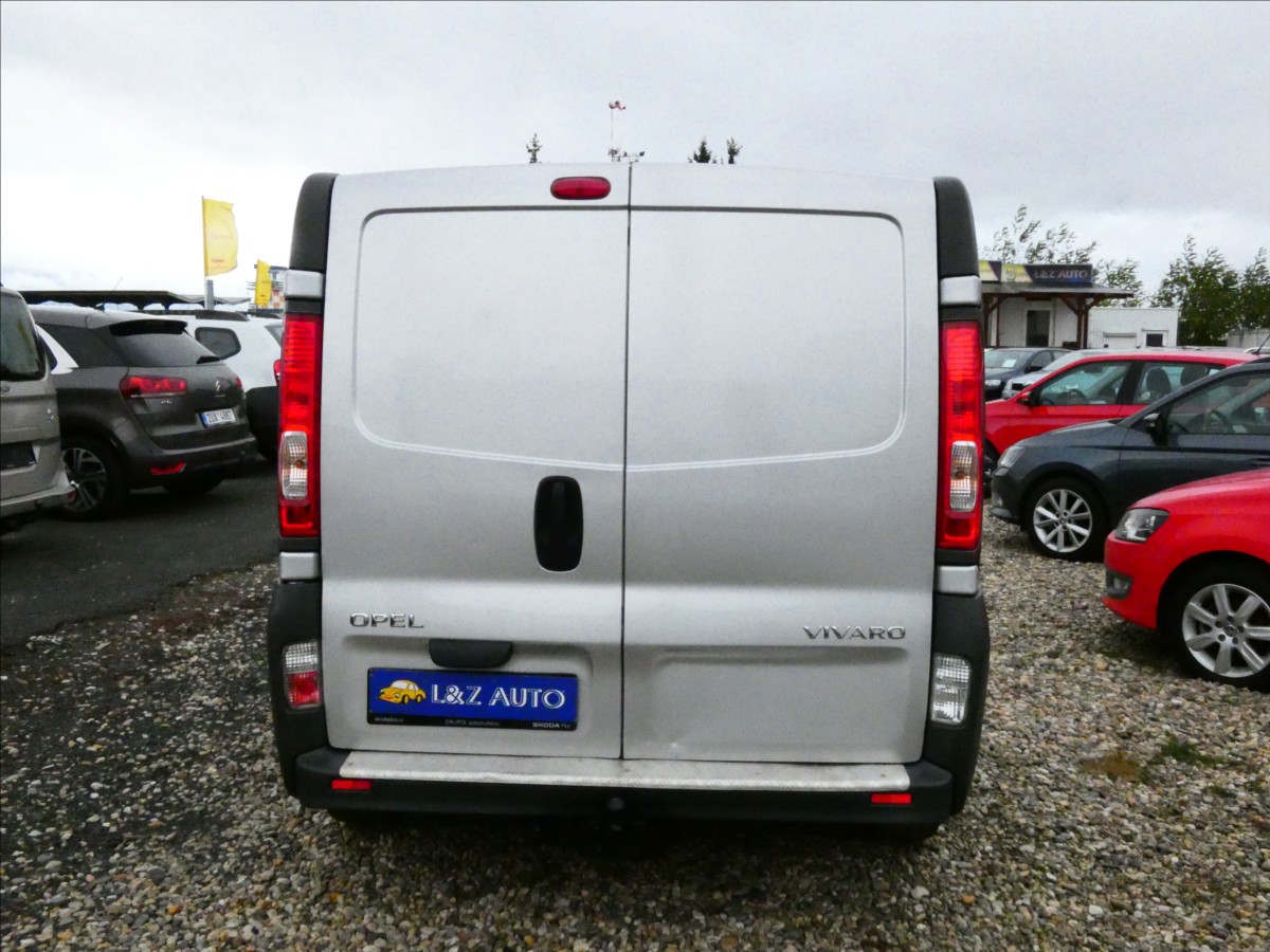 opel-vivaro-2-0-cdti - 4