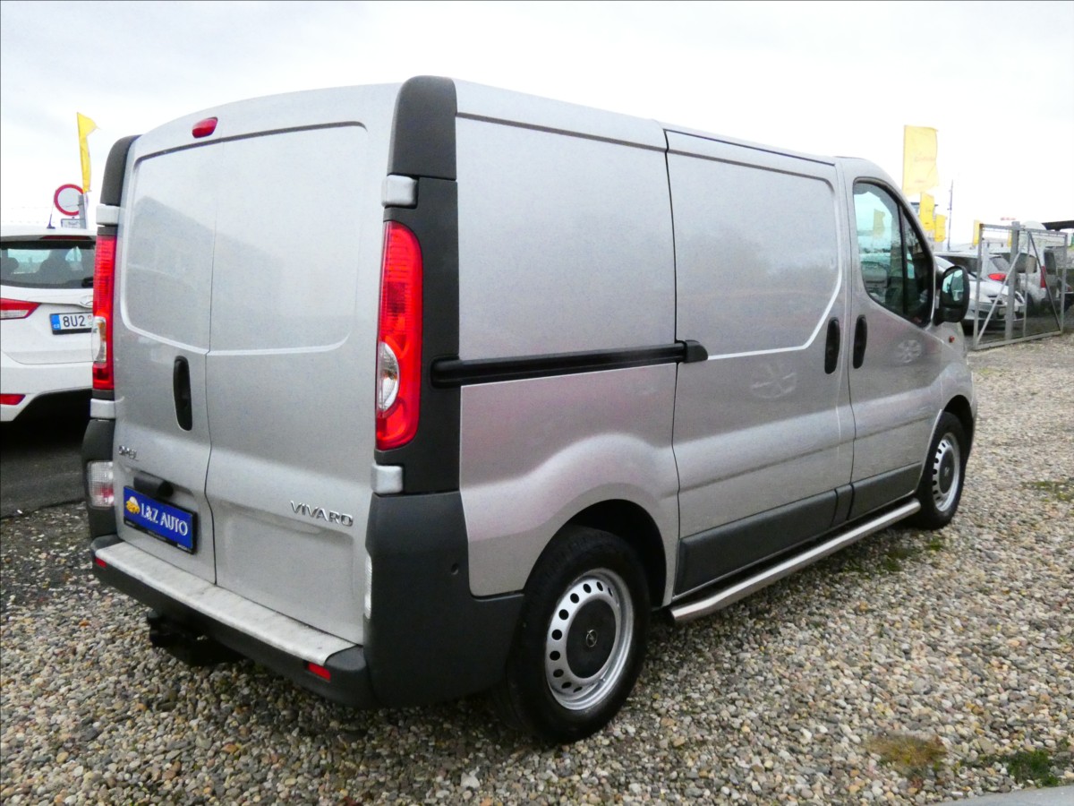 opel-vivaro-2-0-cdti - 5