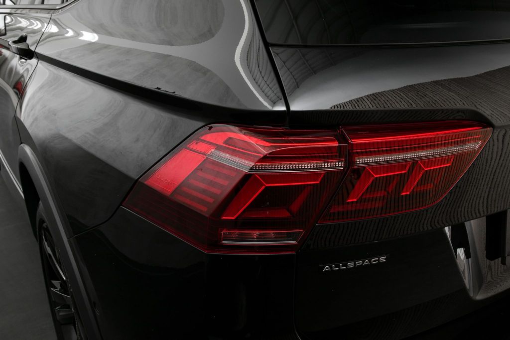 volkswagen-tiguan-allspace-2-0tdi-142kw-4x4-r-line-zaruka - 8