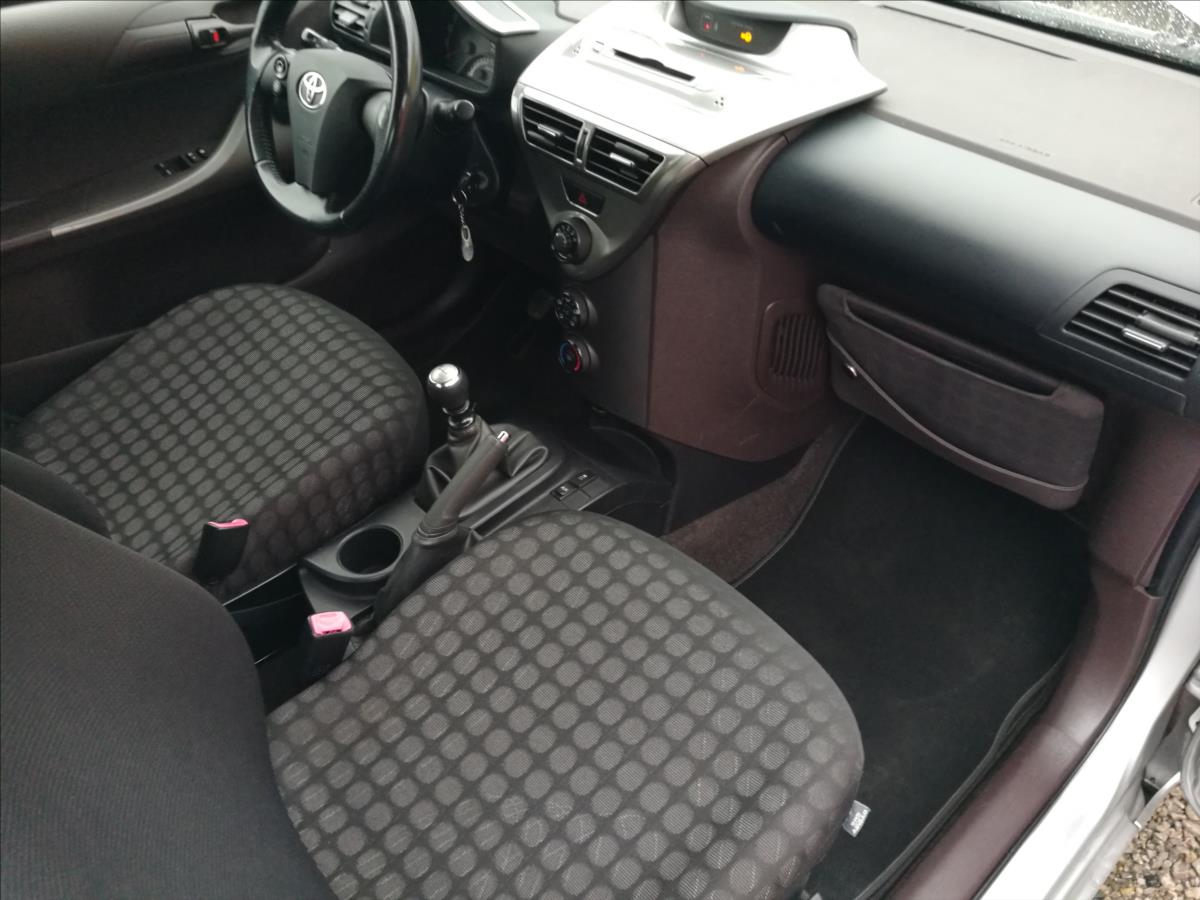toyota-iq-1-0-i-klima - 7