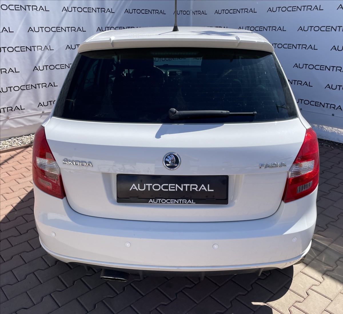 skoda-fabia-1-2-tsi-63kw-klima-po-servisu - 4