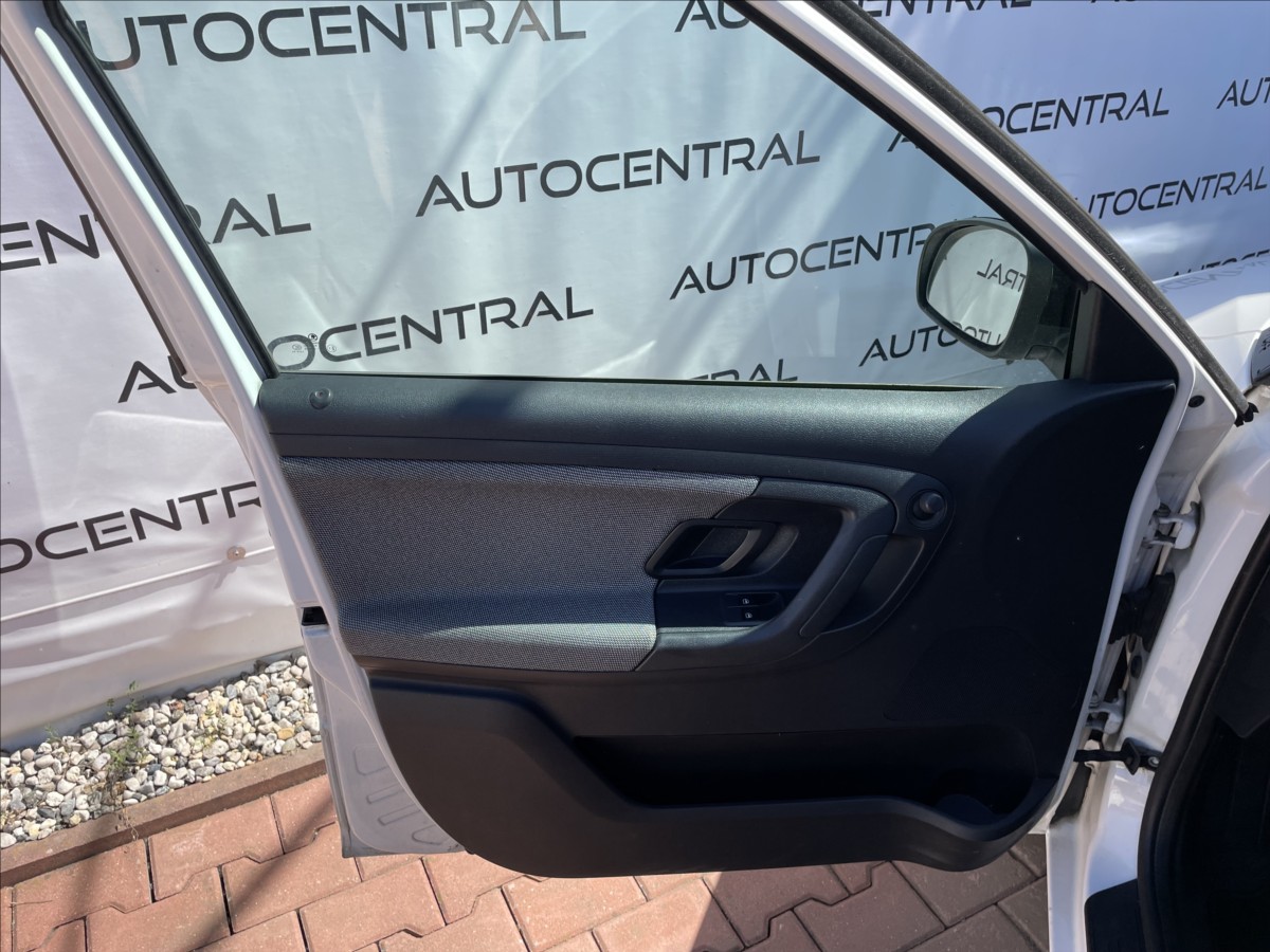 skoda-fabia-1-2-tsi-63kw-klima-po-servisu - 6