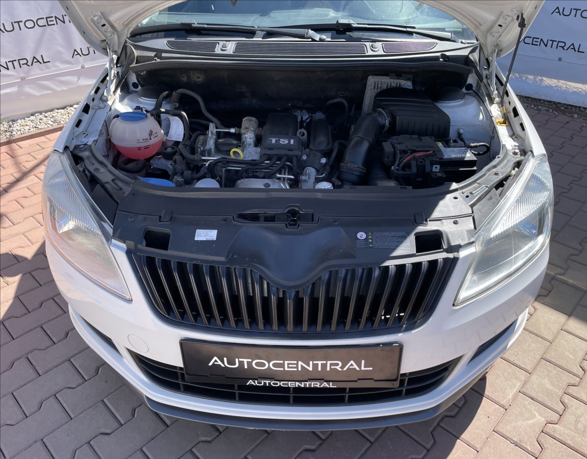 skoda-fabia-1-2-tsi-63kw-klima-po-servisu - 8