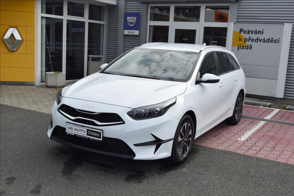 kia-ceed-sw-1-5-tgdi-7dct-top - 1
