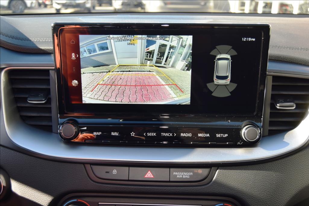 kia-ceed-sw-1-5-tgdi-7dct-top-bus - 9