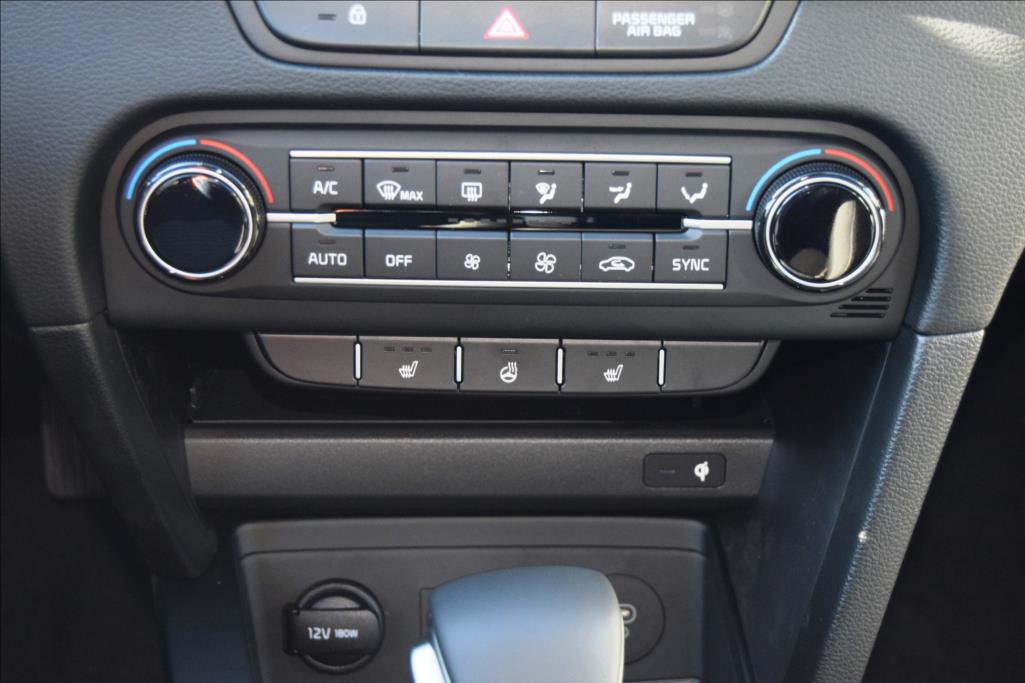 kia-ceed-sw-1-5-tgdi-7dct-top-bus - 7