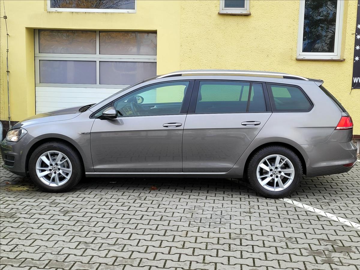 volkswagen-golf-1-2-tsi-lounge-81kw-servis - 9