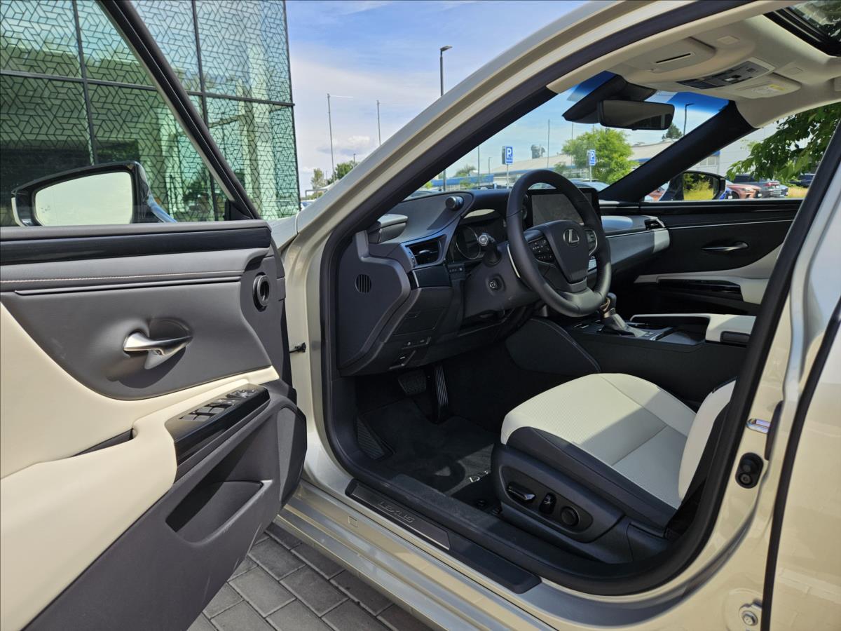 lexus-es-300h-2-5-f-sport-design - 9