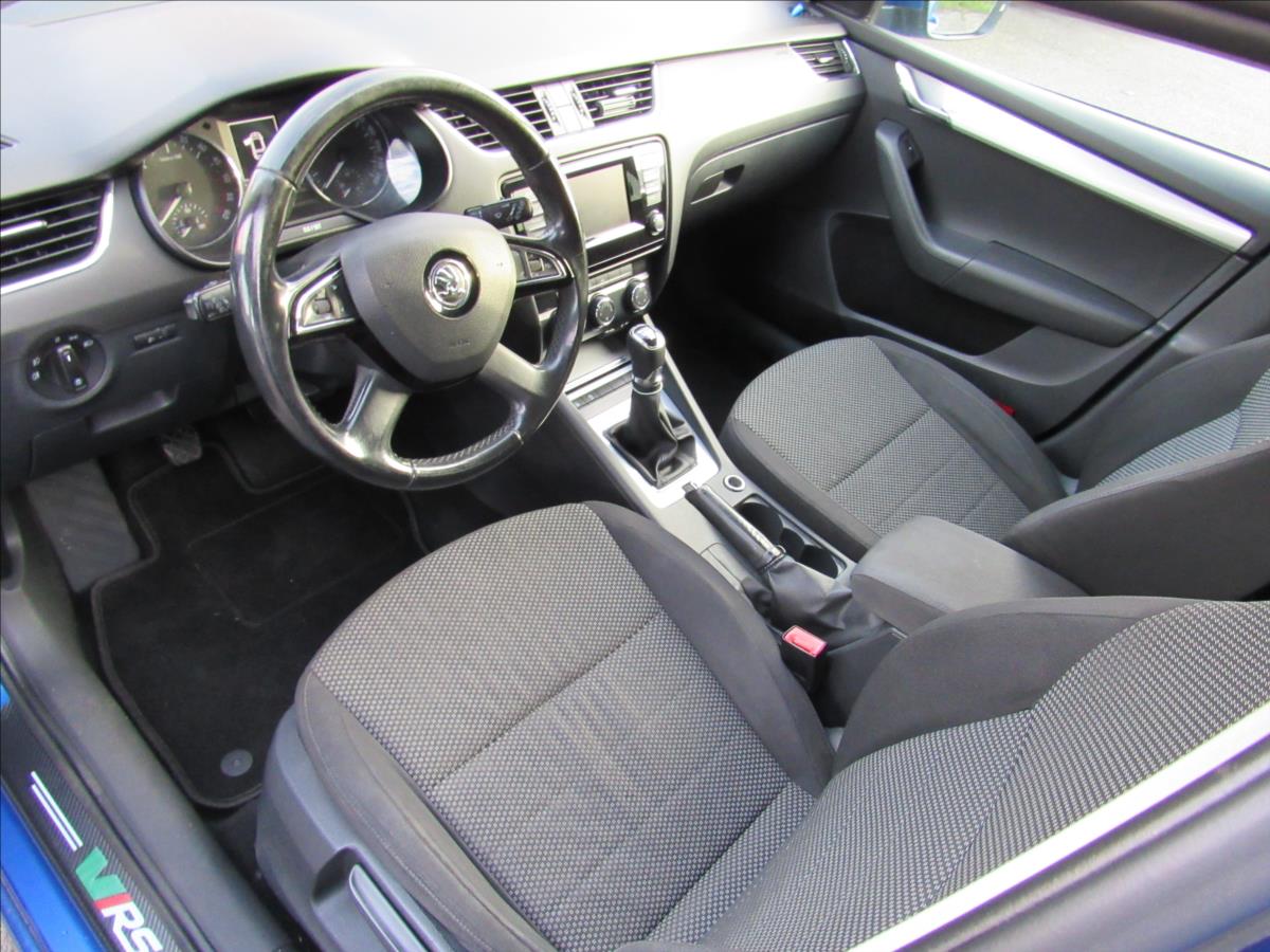 skoda-octavia-1-6-tdi-rs-style-77kw - 8