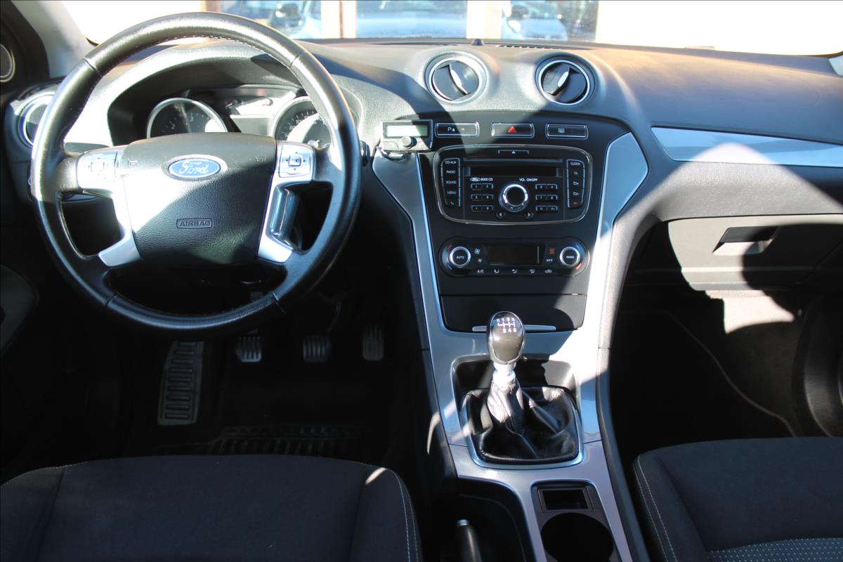 ford-mondeo-2-0-tdci-cr-trend - 8