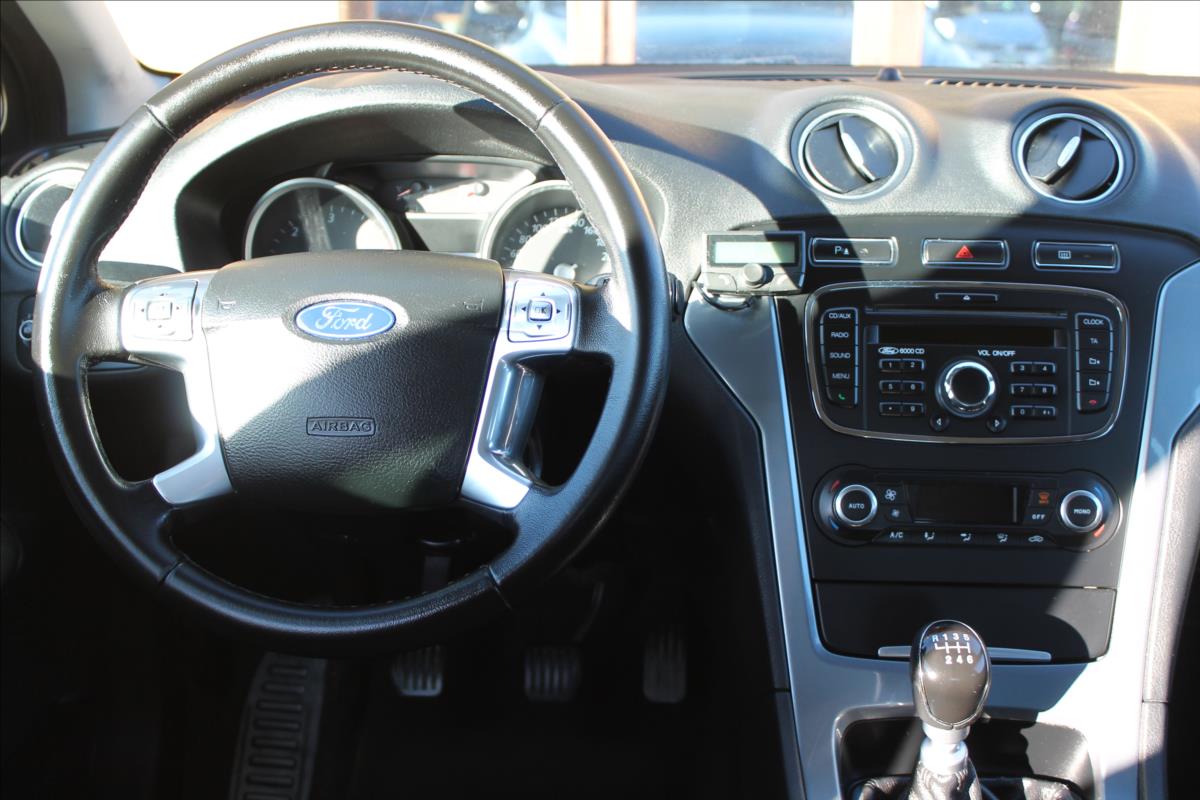 ford-mondeo-2-0-tdci-cr-trend - 9