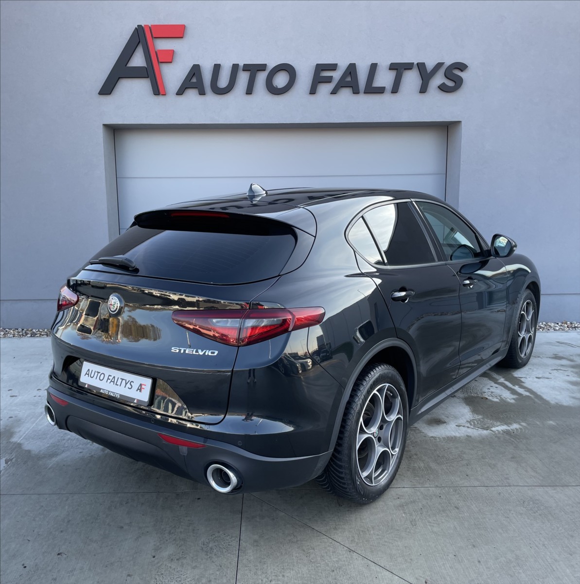 alfa-romeo-stelvio-2-2jtd-110kw-automat - 2