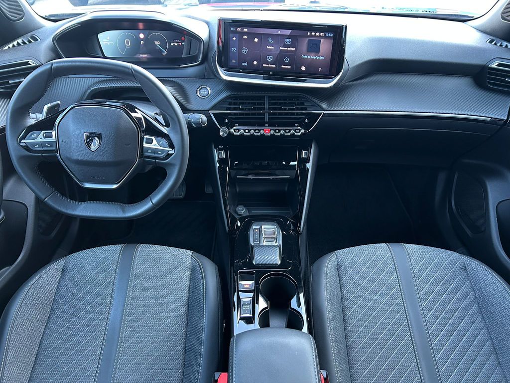 peugeot-2008-allure-1-2pt-130-eat8-kola - 1