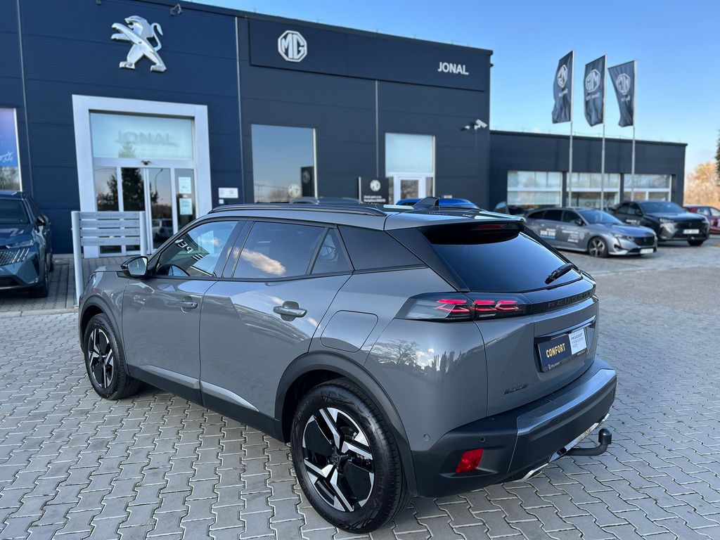 peugeot-2008-allure-1-2pt-130-eat8-kola - 9