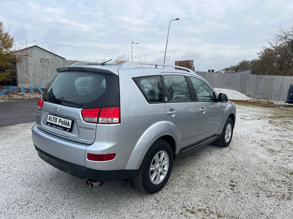 citroen-c-crosser-2-2-hdi - 7