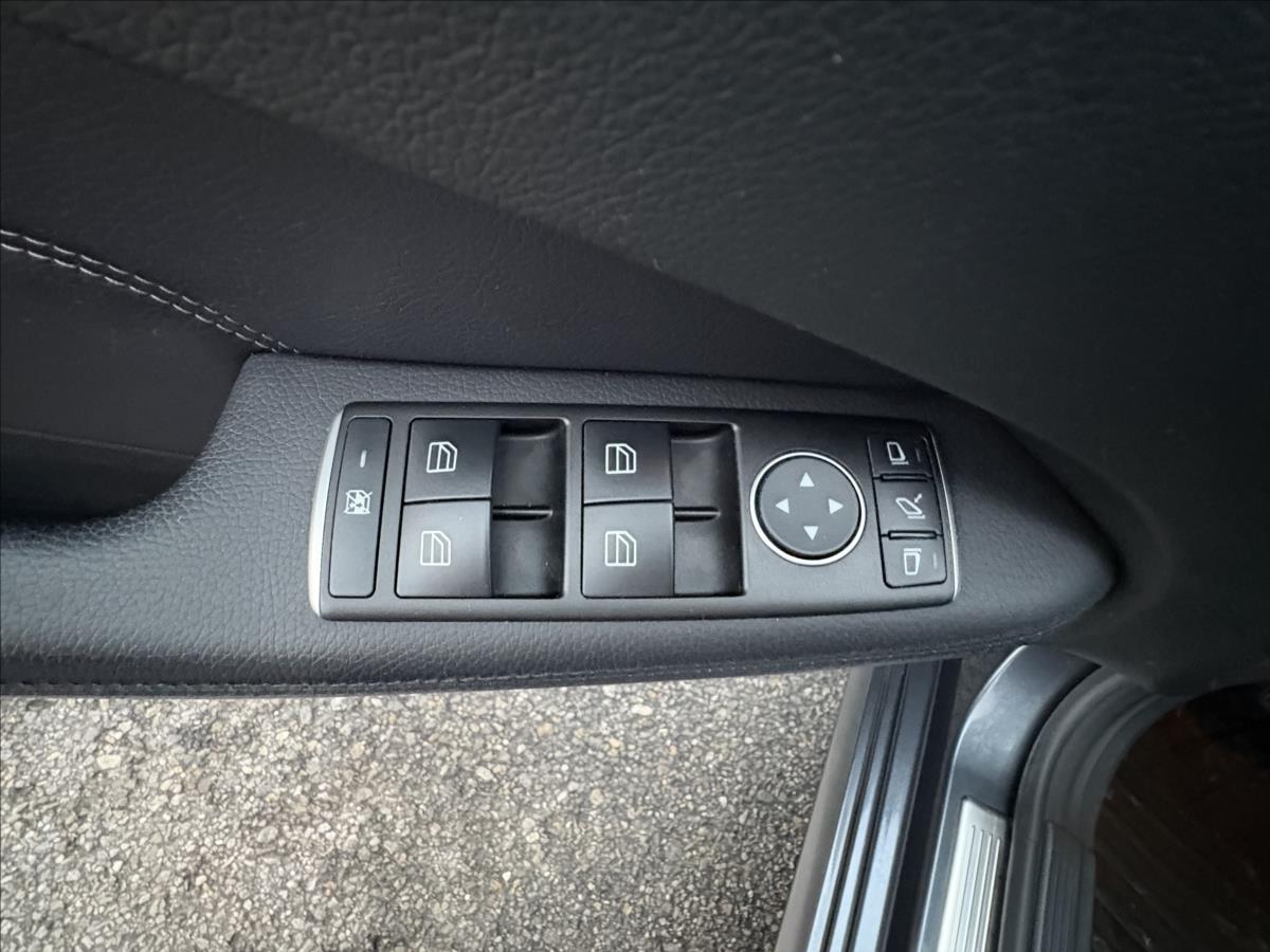 mercedes-benz-tridy-e-2-2-200cdi-100kw-led-navi-vyhr - 3