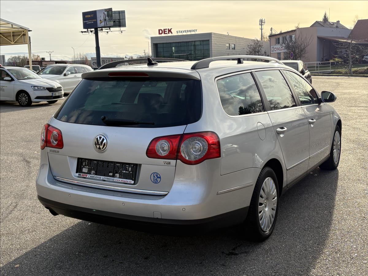 volkswagen-passat-1-4-tsi-90kw-pdc-vyhrev-origkm - 1