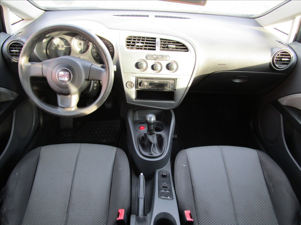 seat-leon-1-6i-klima - 6