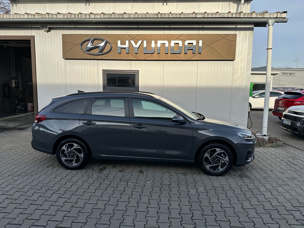 hyundai-i30-1-5i-go-czech - 3