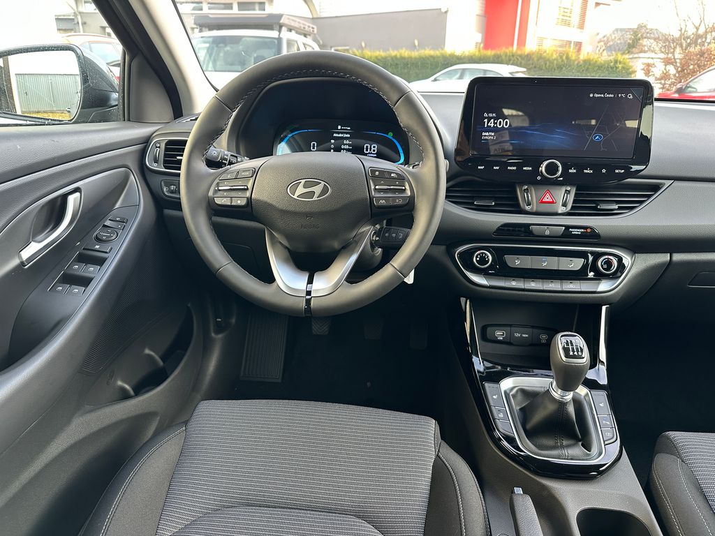 hyundai-i30-1-5i-go-czech - 8