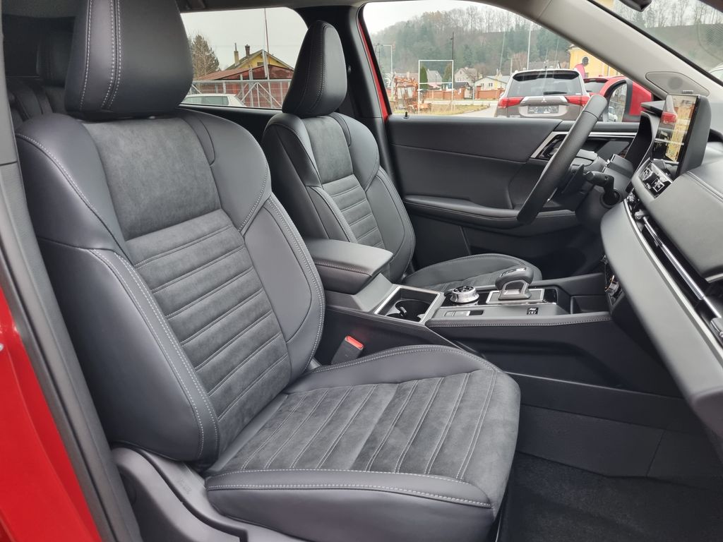 mitsubishi-outlander-2-4-phev-4x4-odpocet-dph - 9