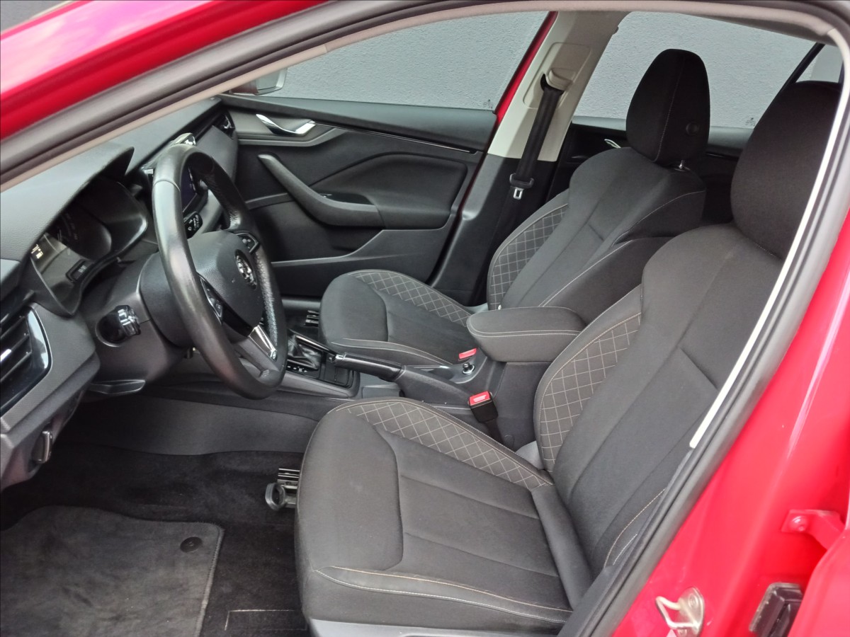 skoda-scala-1-6-tdi-dsg-plny-servis - 7