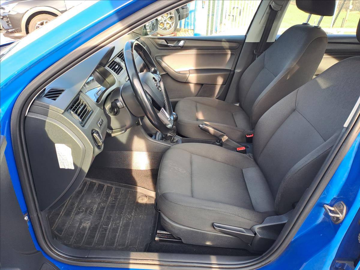 skoda-rapid-1-0-tsi-1-majitel-koupeno-cz - 3