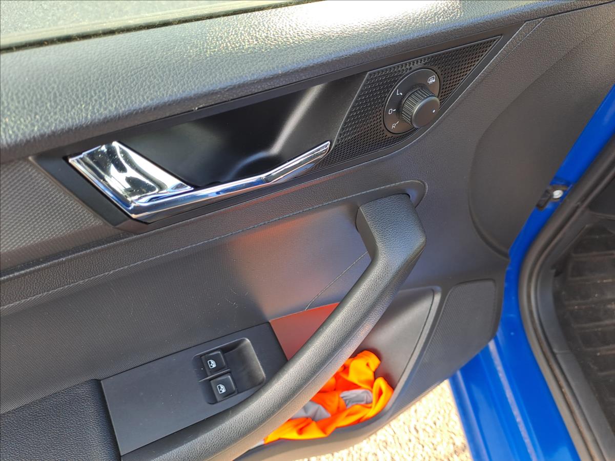 skoda-rapid-1-0-tsi-1-majitel-koupeno-cz - 8