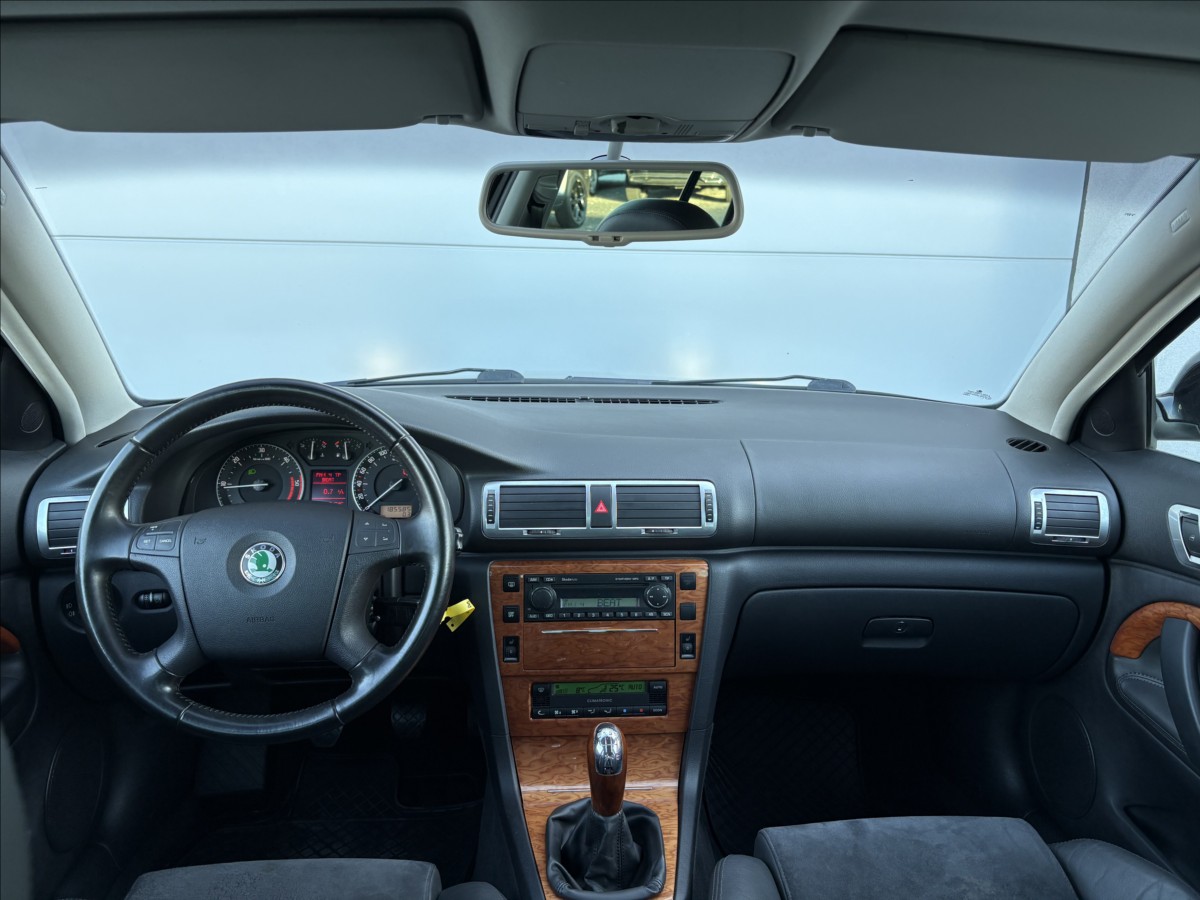 skoda-superb-2-0-tdi-103-kw-elegance-cz - 5